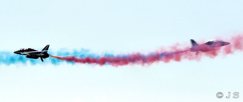 Red Arrows at Southport 2011