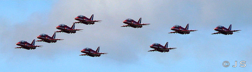 Red Arrows at Southport 2011