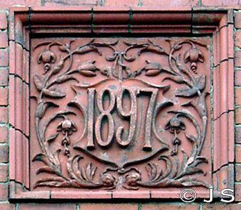 Decorated tile